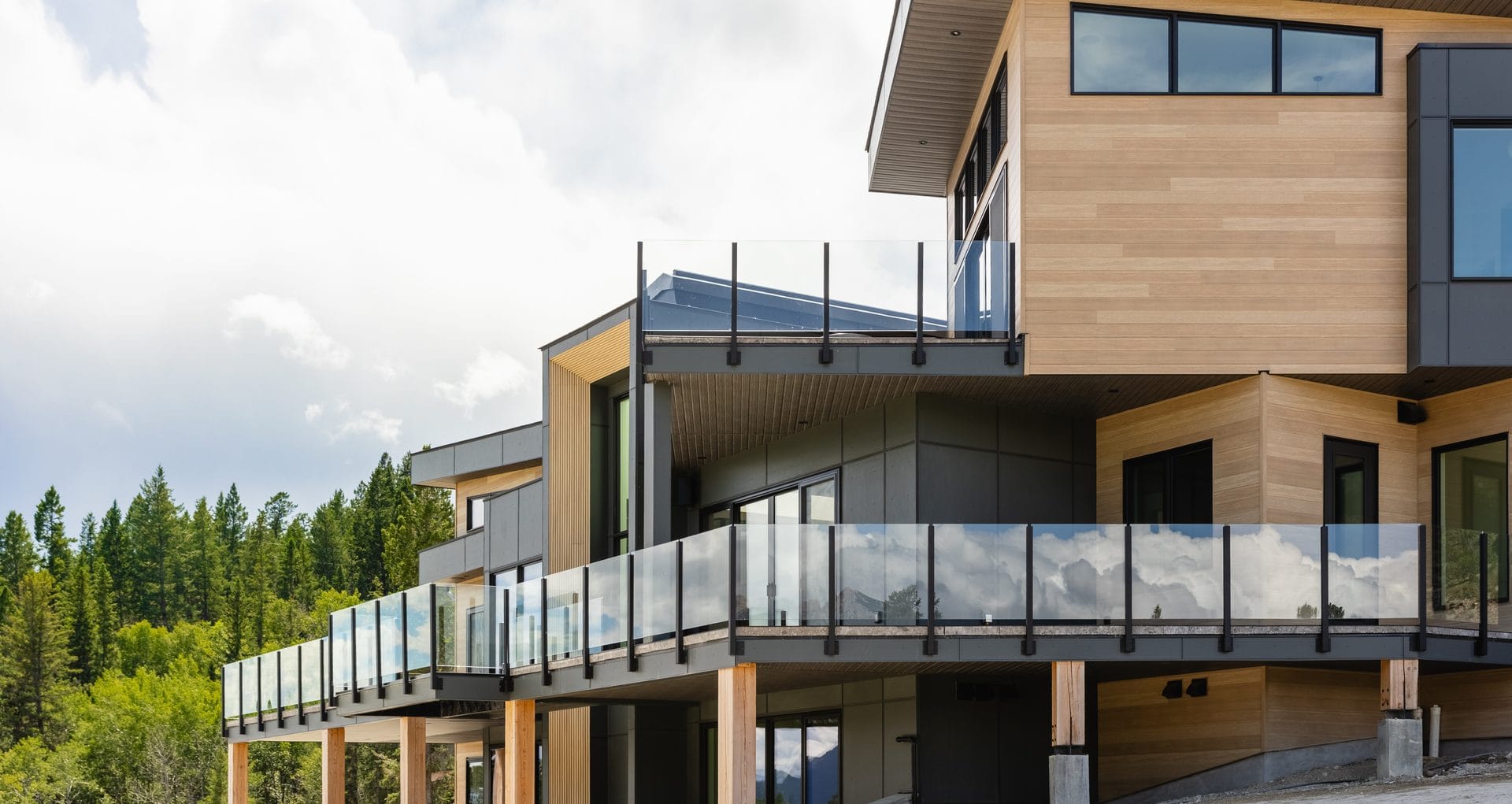 Cantilevered deck and structural envelope on a West Ridge home